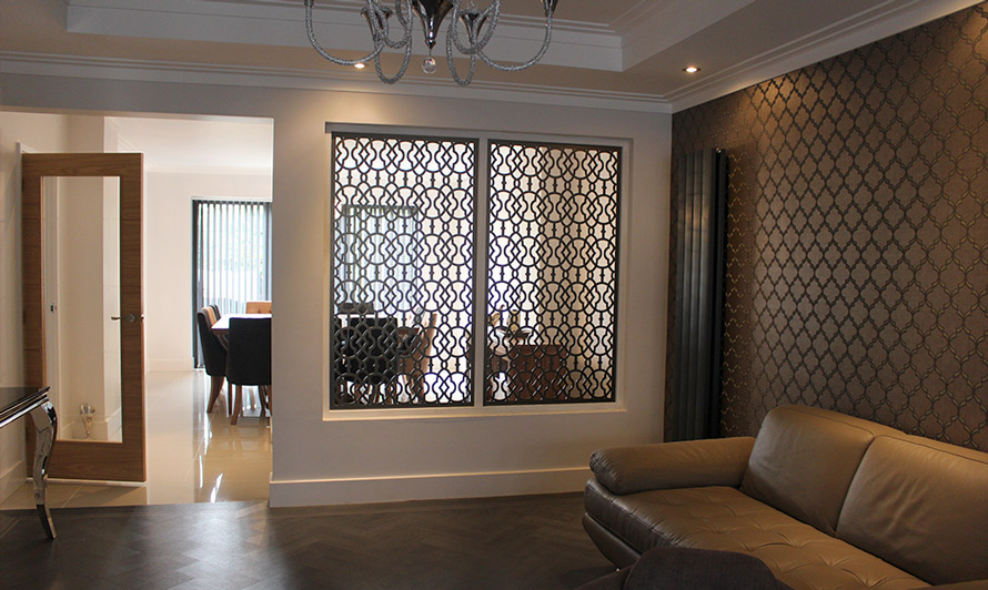 room partition in solo arabic pattern in antique bronze