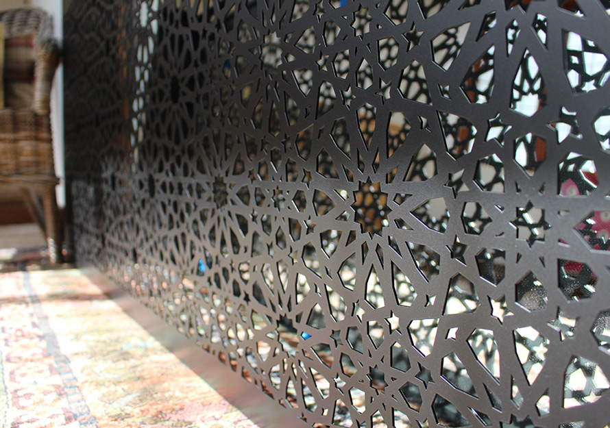 arabic mirrored radiator cover and console table