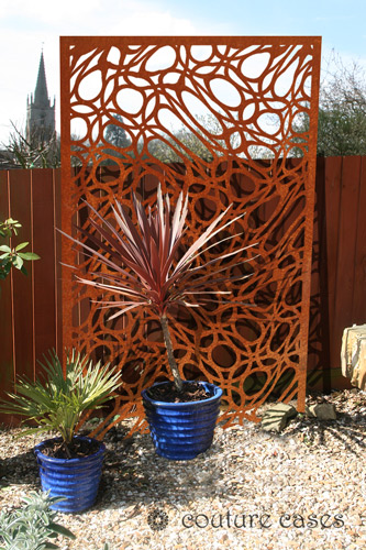 Beautiful Garden Screens In Corten Steel For Modern Gardens – Laser Cut 